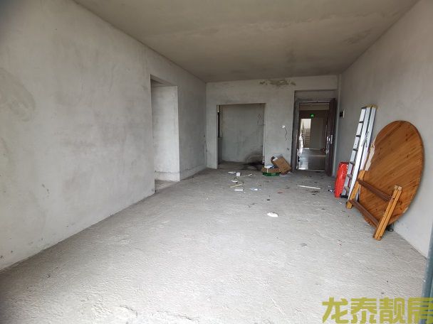 粤江花园 一线江景3房户型 