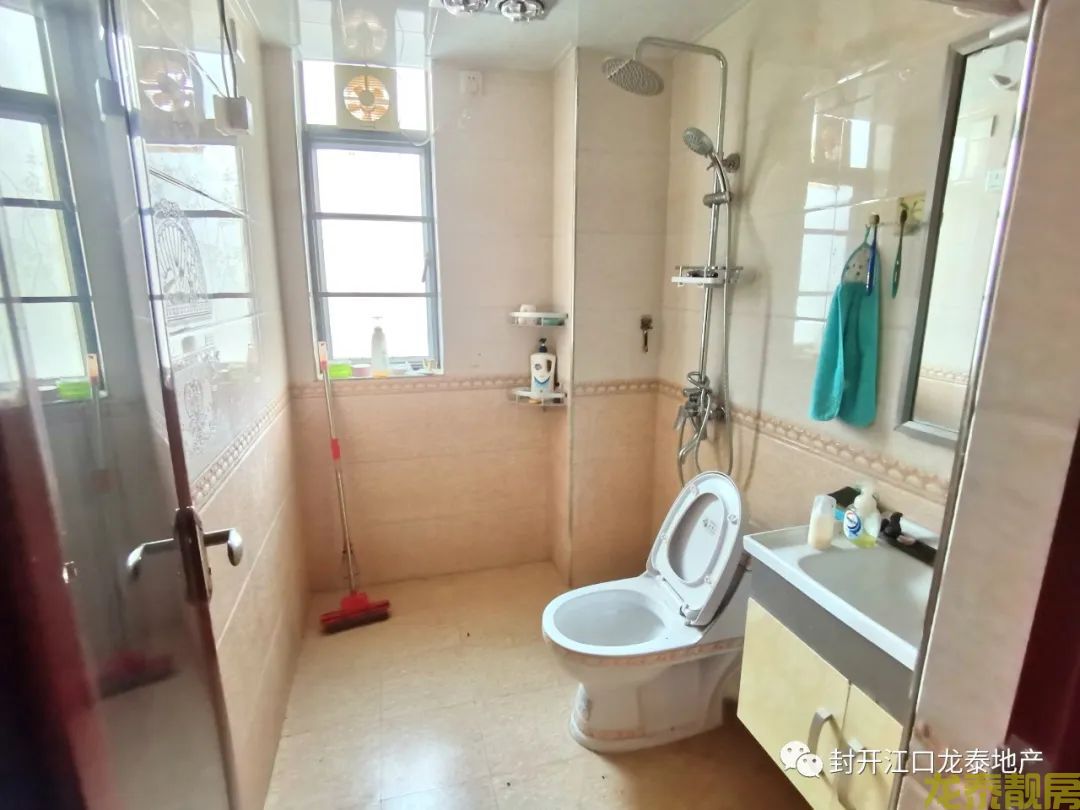 香槟一号 送130方大平台 空中大花园