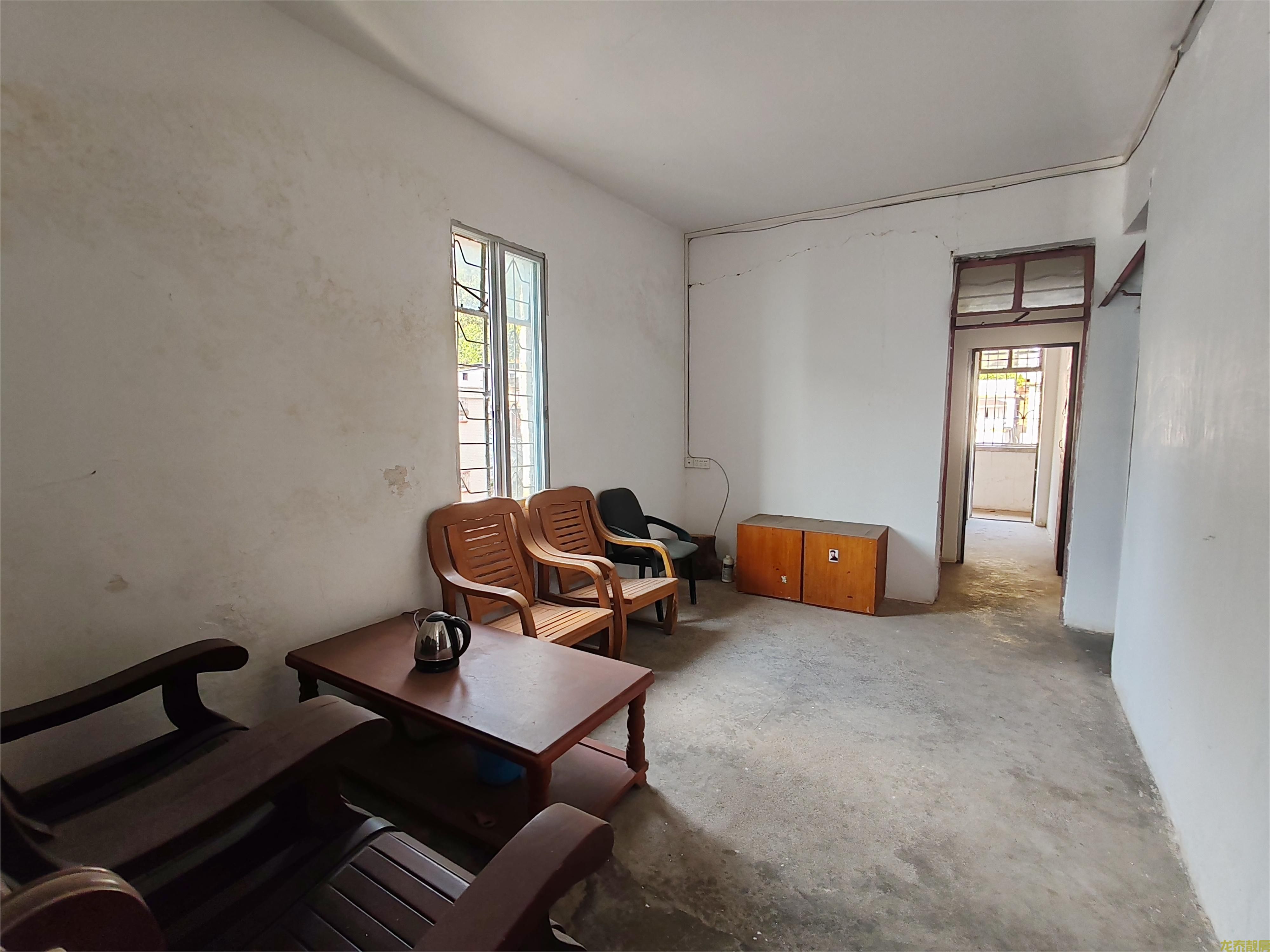 老城区好又多附近步梯6楼