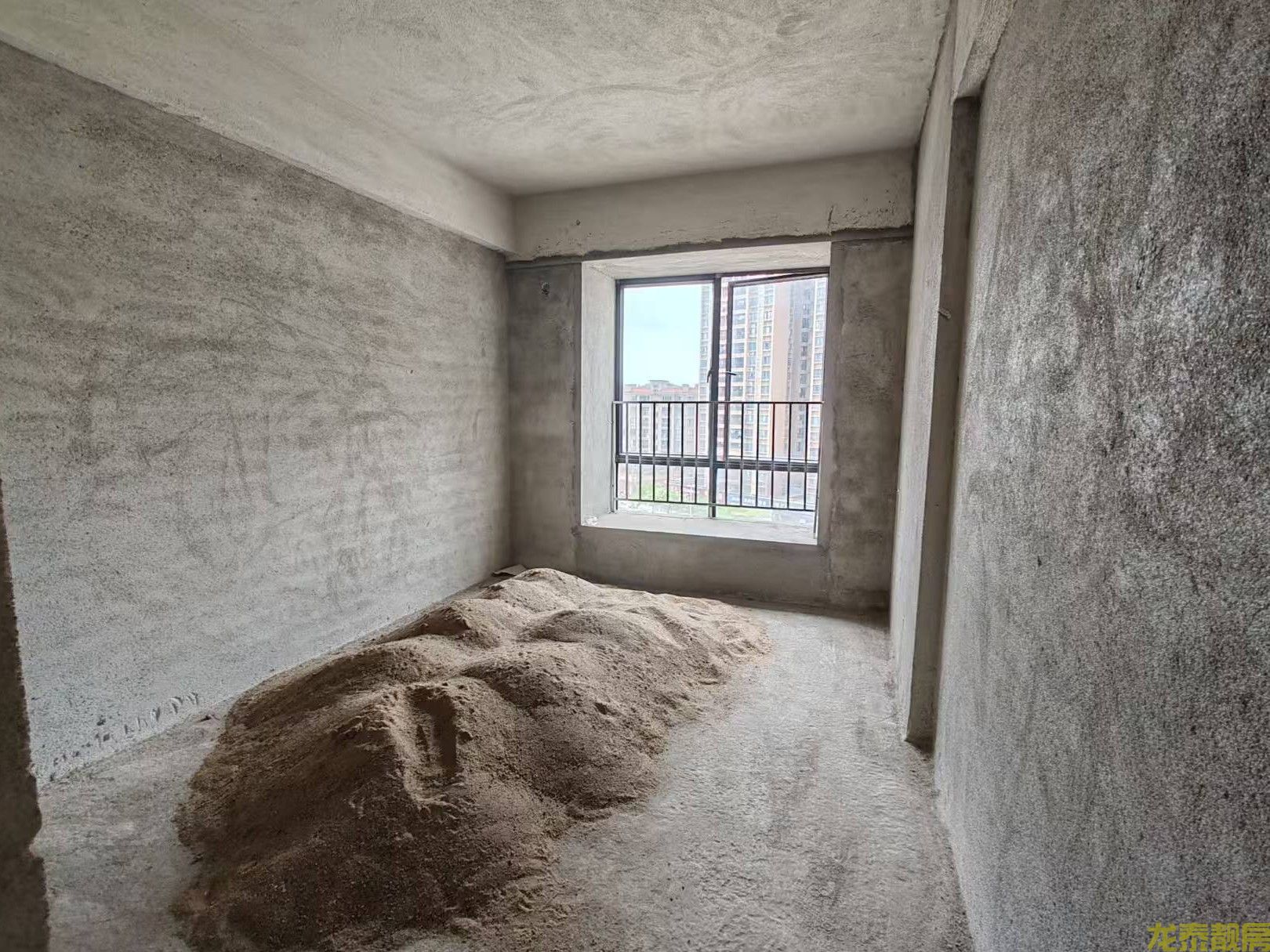 康盛名门毛坯靓楼层