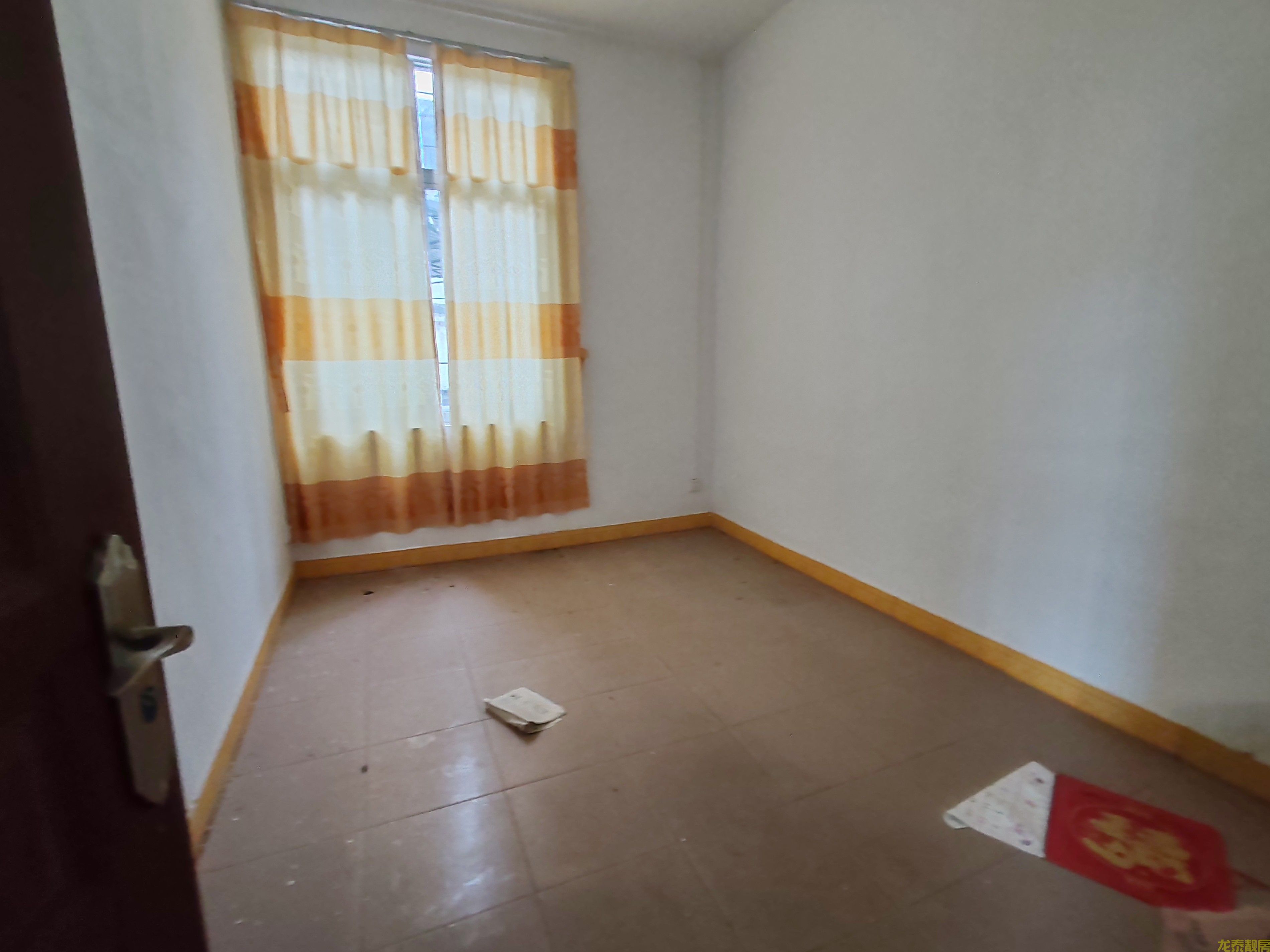 老城区三层半自建房整栋出售